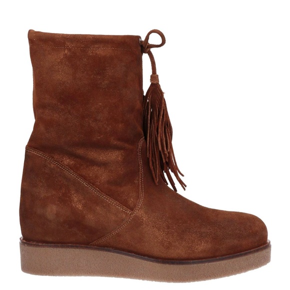 NWOT Faux Suede Boots with Tassle Knot, by UNISA Size 9 (US) - Picture 3 of 4